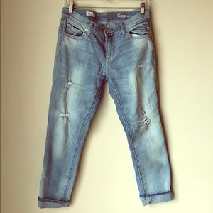 GAP girlfriend cropped jeans